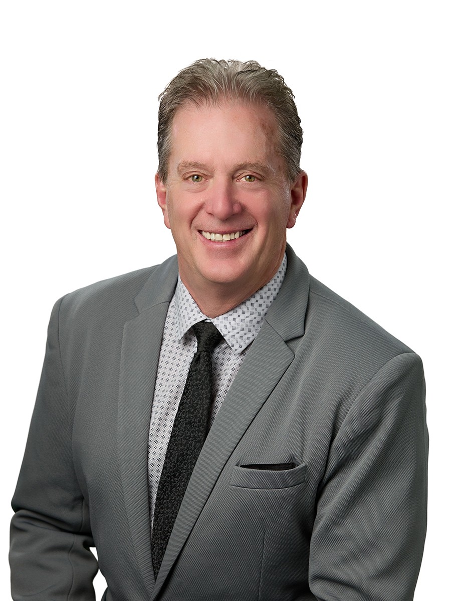 Rob Elder real estate agent at Century 21 Beutler & Associates in Coeur d'Alene Idaho Serving all of North Idaho Commercial and residential real estate.